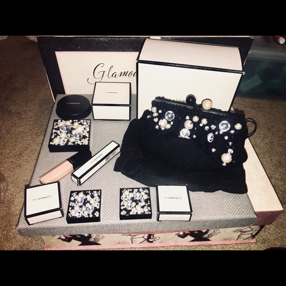 MAC Stylist Collection - Picture 2 of 4